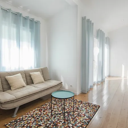 Olarias Radiant View Apartment *